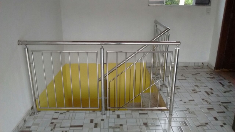 Corrimão de Aço Inox Pintado Preço São Bernardo do Campo - Corrimão de Aço Inox para Escada Caracol