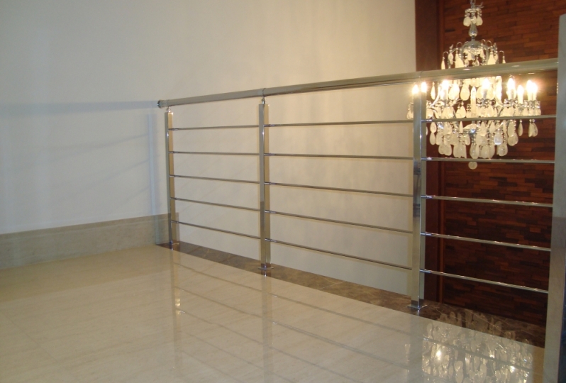 Corrimão em Aço Inox República - Corrimão de Aço Inox com Vidro