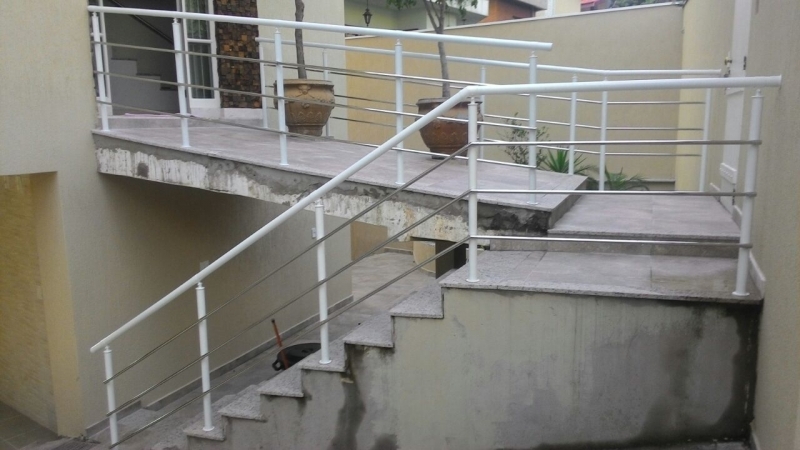 Corrimão Externo Pintado Preço Vila Leopoldina - Corrimãos Pintados em Sp