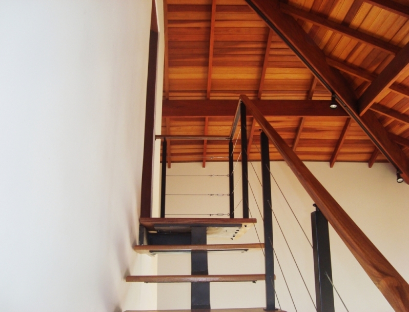 Corrimão para Escada de Madeira Casa Verde - Corrimão Escada de Ferro