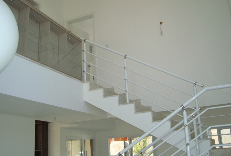 Corrimão Pintado para Escada Preço Araraquara - Corrimão de Aço Pintado