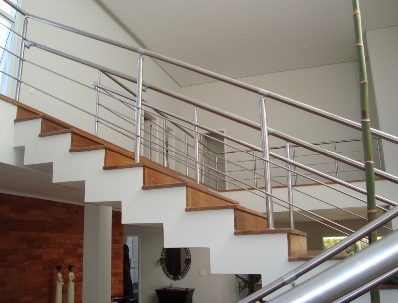 Empresa de Instalação de Corrimão de Aço Inox para Escada Reta Campo Grande - Instalação de Corrimão de Aço Inox para Escadas