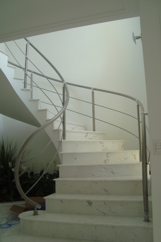 Fábrica de Corrimão de Aço Inox e Vidro Araçatuba - Fábrica de Corrimão de Aço Inox para Escadas
