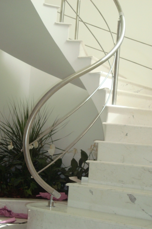 Fábrica de Corrimão de Aço Inox para Escada Caracol Local Casa Verde - Fábrica de Corrimão de Aço Inox com Vidro