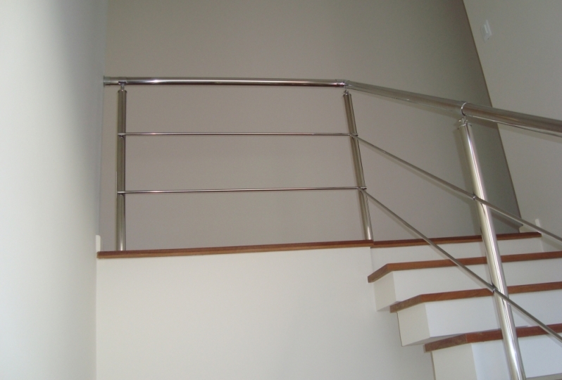 Instalação de Corrimão de Aço Inox para Escada Reta Valores Pari - Instalação de Corrimão de Aço Inox e Vidro
