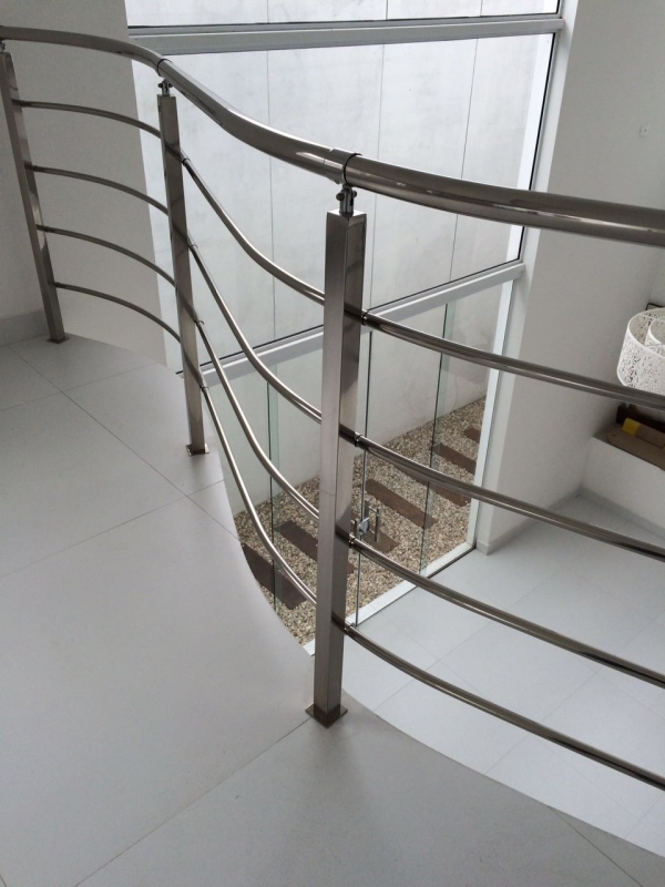 Instalação de Corrimão de Inox para Escada Valores São José dos Campos - Instalação de Corrimão de Aço Inox sob Medida