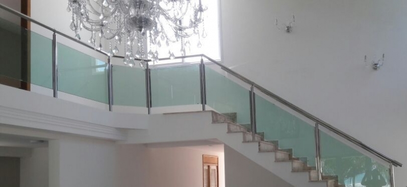 Instalação de Corrimão de Vidro Verde Itu - Corrimão de Vidro para Escada
