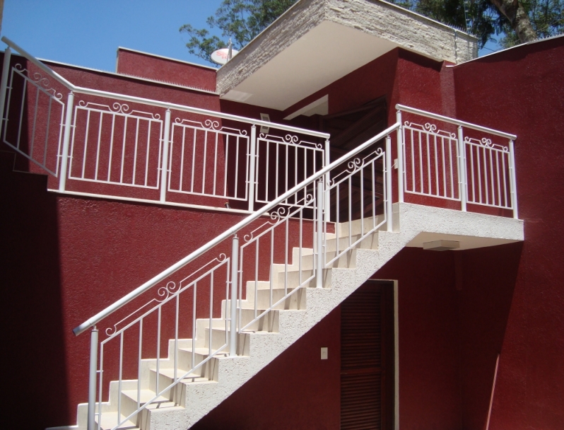 Onde Encontro Fabricante de Corrimão para Escadas Ferraz de Vasconcelos - Instalação de Corrimão para Escadas