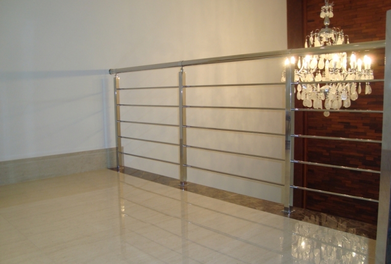 Orçamento de Corrimão de Escada de Inox Piracicaba - Corrimão Aço Inox com Vidro