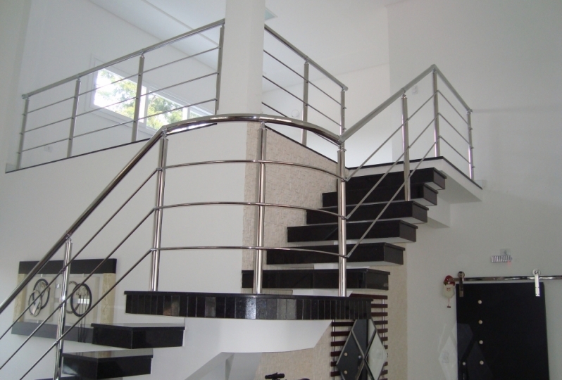 Orçamento de Corrimão de Escada Inox Jandira - Corrimão de Inox com Vidro