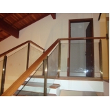 corrimões de vidro para escada de madeira Vila Andrade