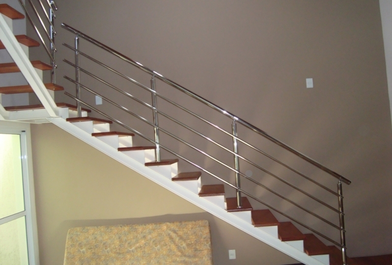 Valor de Corrimão de Escada de Inox Araçatuba - Corrimão Inox com Vidro